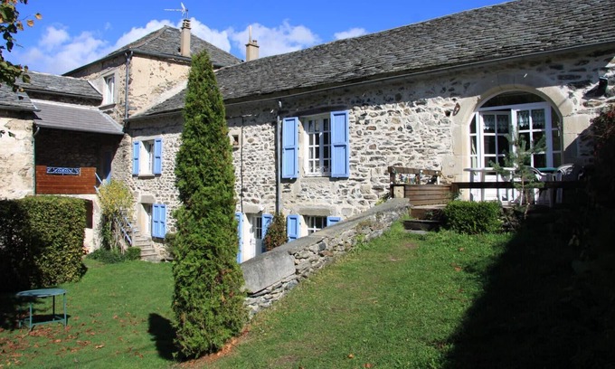 Saint-Hostien Apartamento | El descanso en el corazón de los jugos Auvergne ... idealmente situado entre la naturaleza y las ciudades