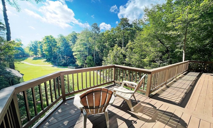 Big Canoe Casa | The Burrow - Cozy Fireplace + Community Amenities + Modern Interior