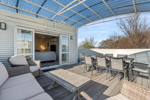 Martinborough Casa | The Butchers Loft - Martinborough Holiday Home