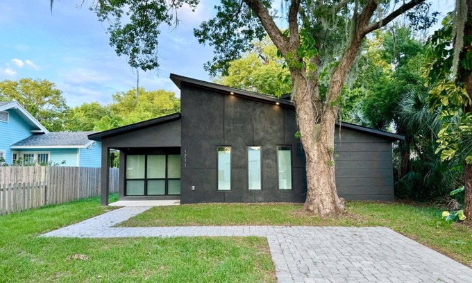 Sanford Casa | The Butterfly House: with sauna and fully-fenced yard