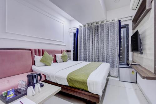 Indore Hotel | The Byke Express - Pishori Inn