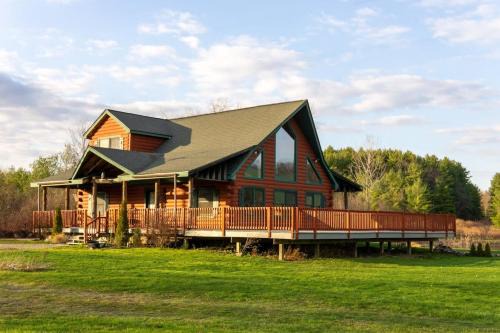 Hammondsport Casa | The Cabin