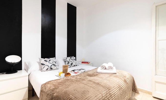 La Maternitat i Sant Ramon Apartamento | The Camp Nou FCB Apartment
