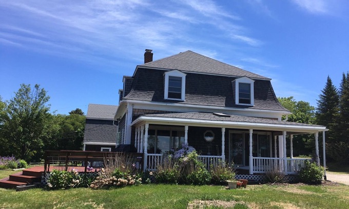 Mid-Coast and Islands Casa | La casa del capitán York