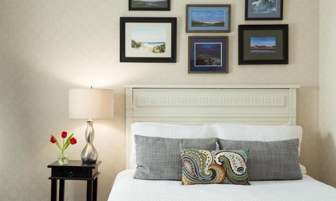 Cape May Hotel | The Carroll Villa Hotel