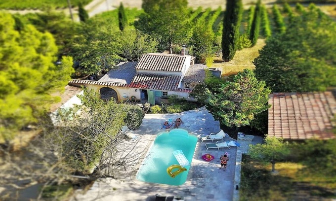 La Motte-dʼAigues Casa | El encanto de una propiedad auténtica al pie de Lubéron