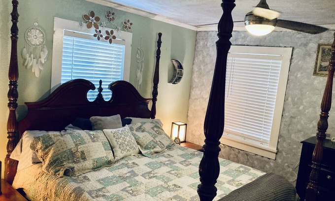 Belton Casa | The Charming House