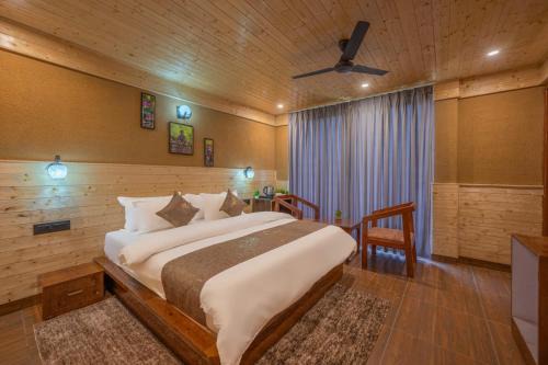 Fagu Hotel | The Charvi Retreat I Conference I Vacations I MICE I Family Events I Open Air Terrace I Sky Bonfire I Wooden Rooms With Pvt Balconies I by Exotic Stays
