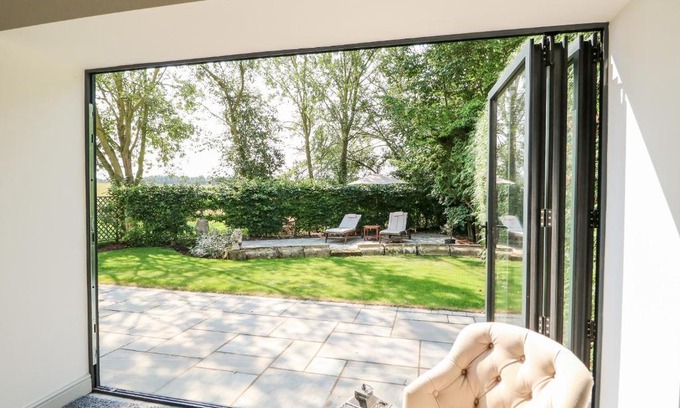 Sleaford Casa | The Coach House