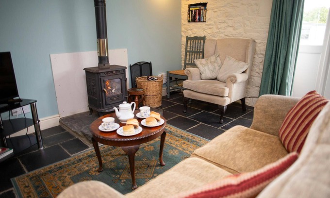 Llanllwchaiarn Cabaña | The Coach House, New Quay