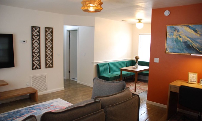 College Park Casa | The College Park Classic: Charming Updated 2 bed 1 bath home with Eclectic Decor