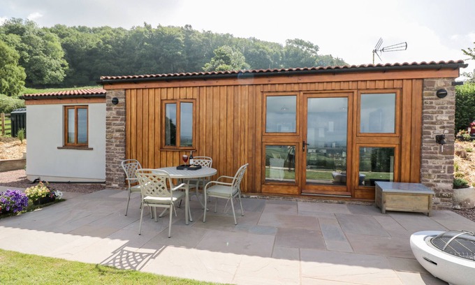 Chepstow Cabaña | The Comfy Cow