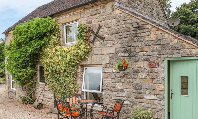 Cauldon Low Cabaña | The Cottage