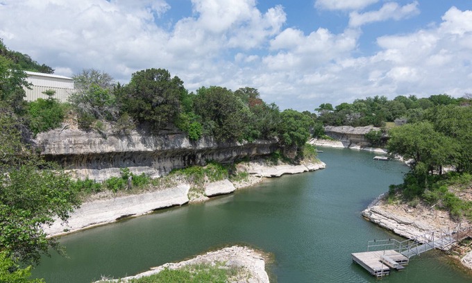 Clifton Apartamento | The Cove at Whitney Unit A: Luxury Lakefront Retreat with Semi-Private Cove and Fire Pit