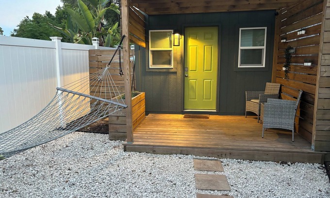 Orlando Casa | The Cozy Crash Pad: Tiny House Experience