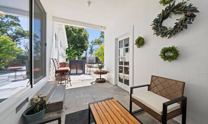 Novato Casa | The Cozy Haven Retreat