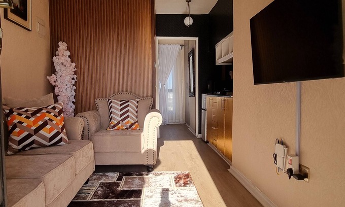 Riruta Apartamento | The Cozy Nook; Superior 1 Bedroom; Rooftop Pool, Gym, 24/7 Shop & Restaurant