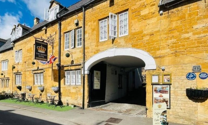 Blockley Hotel | The Crown Hotel