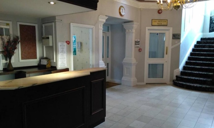 Stoke-on-Trent Hotel | The Crown Hotel