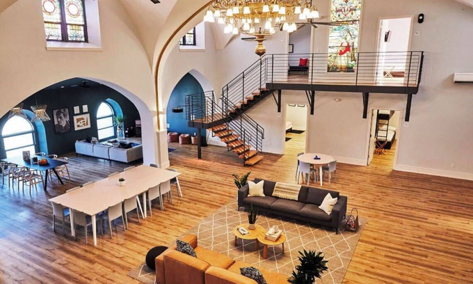 Graduate Hospital Casa | La casa de los diáconos - PHL