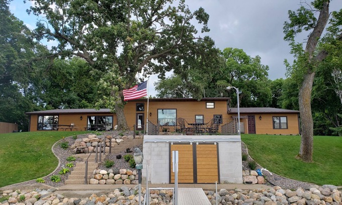 Atwater Cabina | El diamante en el lago de diamantes!