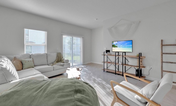 St. Augustine Casa | The Dunes, 3 Bedroom home with Pool, Close to Beaches, Dog Park, Gym, Playground