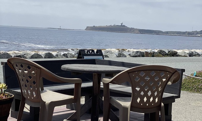 El Granada Casa | The Ebb Tide Beach Bungalow