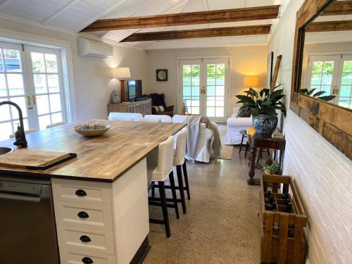 Orange Casa | The Edward Townhouse 151 - Tastefully Styled