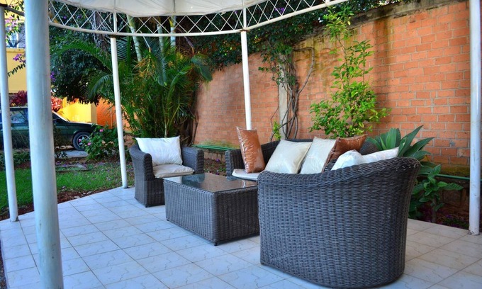 Ambohibao Villa | Villa Alexandre cerca del aeropuerto de Ivato. Elegantes Habitaciones Privadas