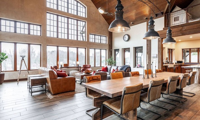 Hamilton Apartamento | The Elmwood Wellness Estate