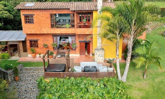 Rionegro Villa | The Entire Villa Agave - Luxury Rental