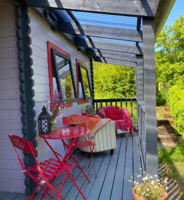 Pentrefelin Chalet De Esquí | The Fabulous flower hut
