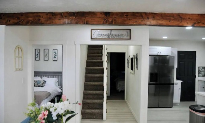 South Salt Lake Casa | The Farmhouse - Fiber Wifi, W&D, Pet Friendly