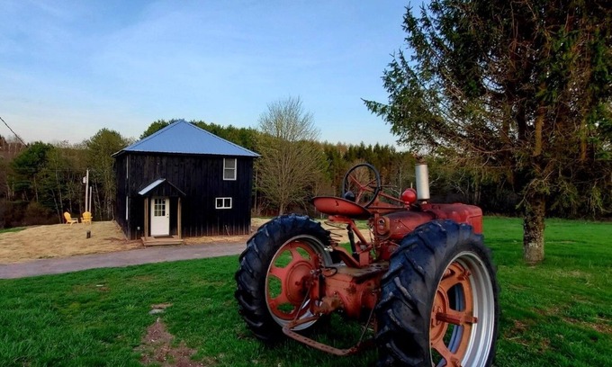 Swan Lake Otro | The Farmstead at 373 Willi Hill Rd, Swan Lake NY 12783