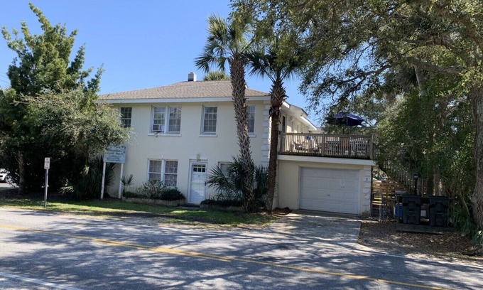 Folly Beach Apartamento | Joya de locura - Se aceptan mascotas - Alquileres mensuales de invierno