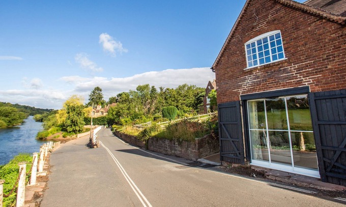 Upper Arley Apartamento | THE GAOL, family friendly, luxury holiday cottage in Upper Arley