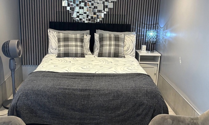 Luton Apartamento | The Garden Studio