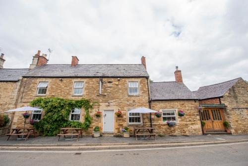 Longdon Hotel | The George & Dragon Country Inn