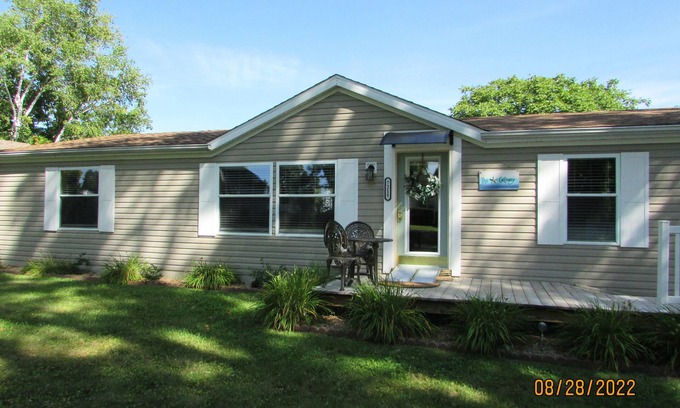 Lexington Casa | "THE GETAWAY" in the Village of Lexington