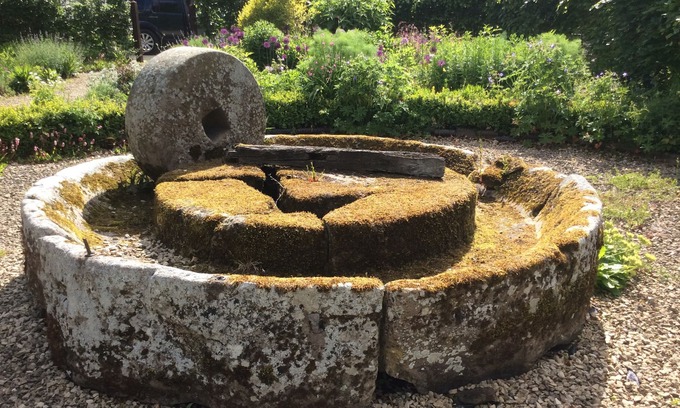 Westbrook Court Cabaña | The Granary