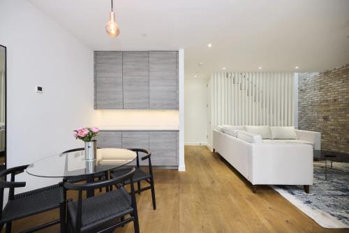Peninsula Apartamento | The Greenwich Balcony Home