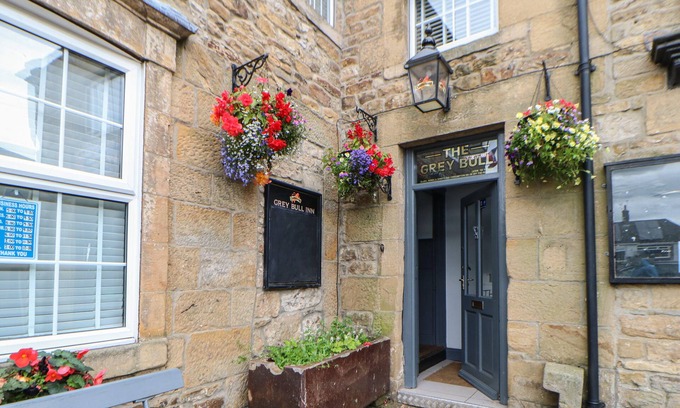 Wark Cabaña | THE GREY BULL APARTMENT, pet friendly, with open fire in Wark