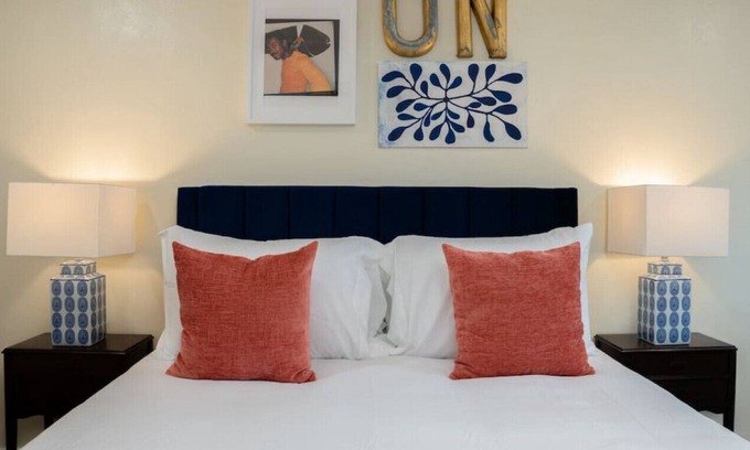 Old Mystic Apartamento | The Haley Studio · Near Mystic, Casinos + USCGA