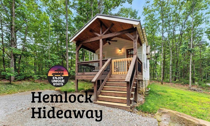 Menlo Casa | The Hemlock Hideaway tiny home!