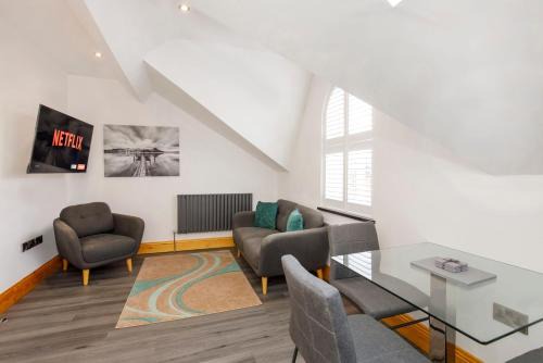York Apartamento | The Hideaway At The Lawrence Apartments