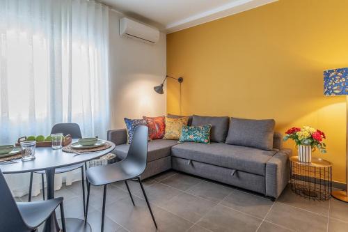 Petralona Apartamento | The HostMaster Sunlight Charm