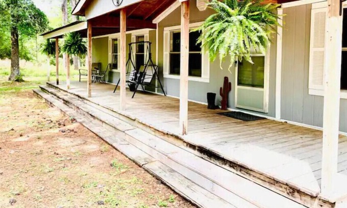 Magnolia Casa | The House in the Woods