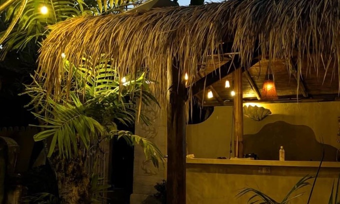 Mushroom Bay Hotel | The House of The Rising Tide