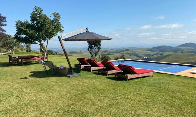 Araras Casa | Linda Vista - 4suites, Piscina, Sauna, Jacuzzi, Cancha de Voleibol de Playa / Tenis