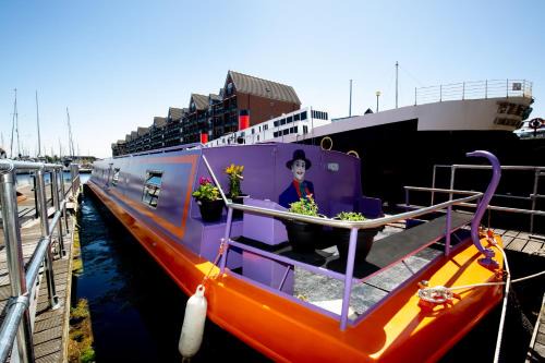 The Docks Alquiler De Eote | The Joker Boat